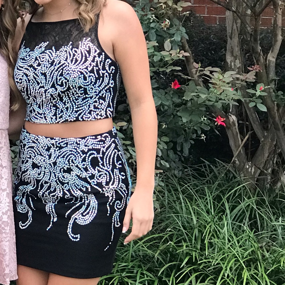 JOVANI Two Piece Dress Sz 2 GORGEOUS 😍